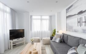 Urbe10 Angel Ganivet 2 Bedrooms Apartment