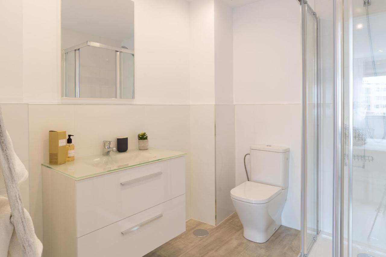 Urbe10 Angel Ganivet 2 Bedrooms Apartment Málaga Buitenkant foto