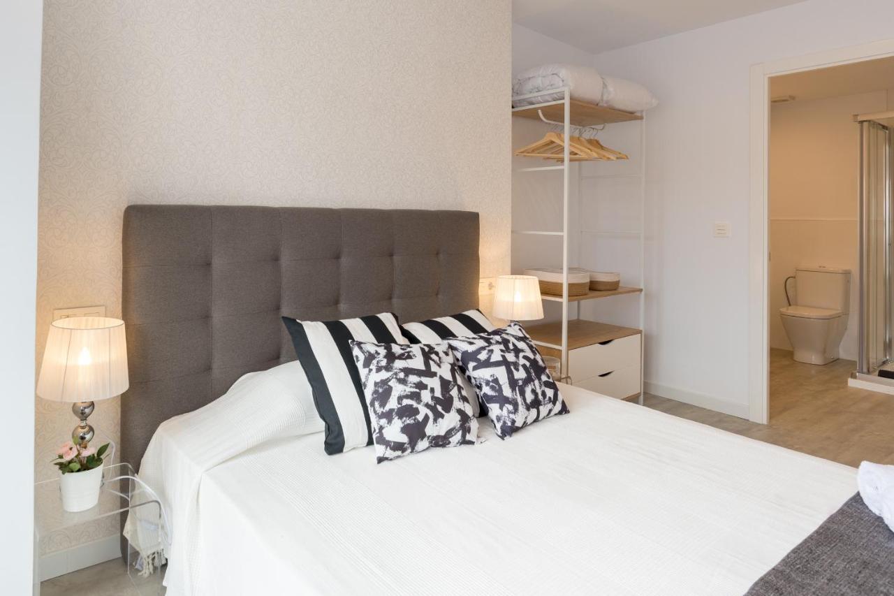 Urbe10 Angel Ganivet 2 Bedrooms Apartment Málaga Buitenkant foto